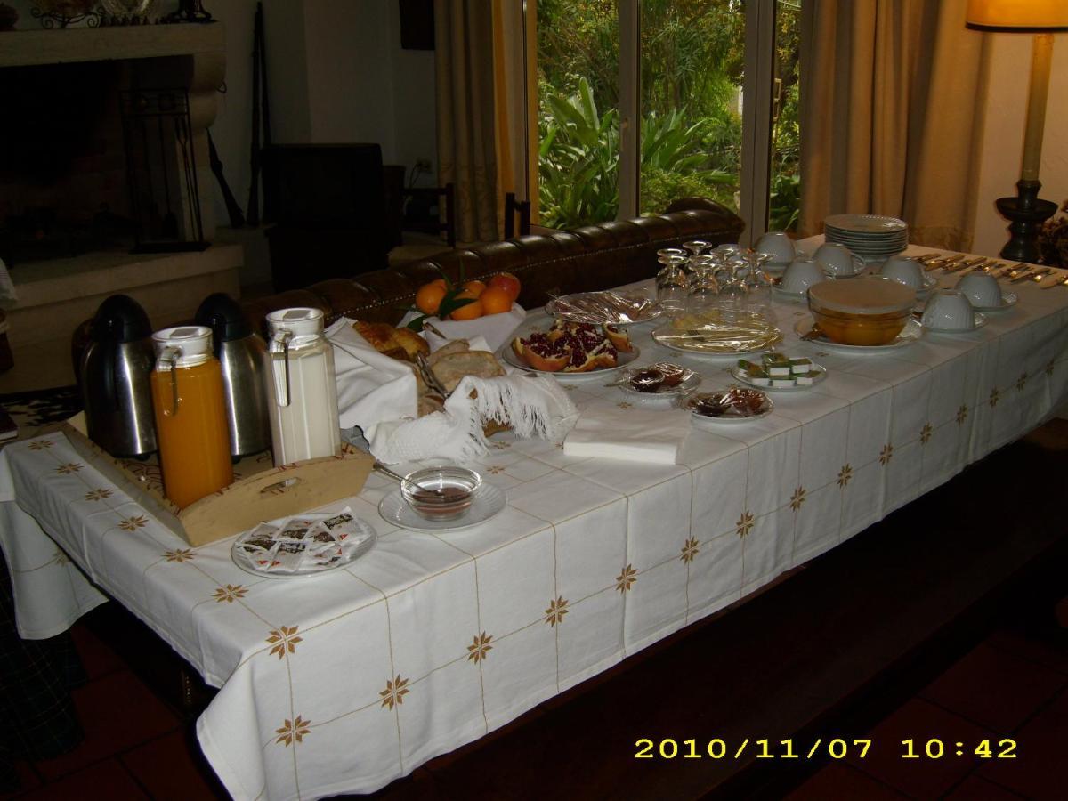 Casa Dos Arrabidos Guest House Torres Novas Luaran gambar