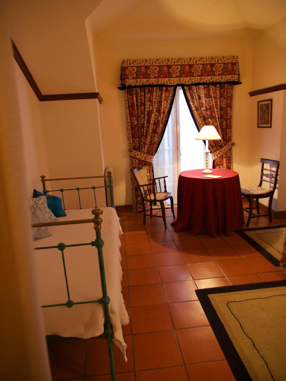 Casa Dos Arrabidos Guest House Torres Novas Luaran gambar