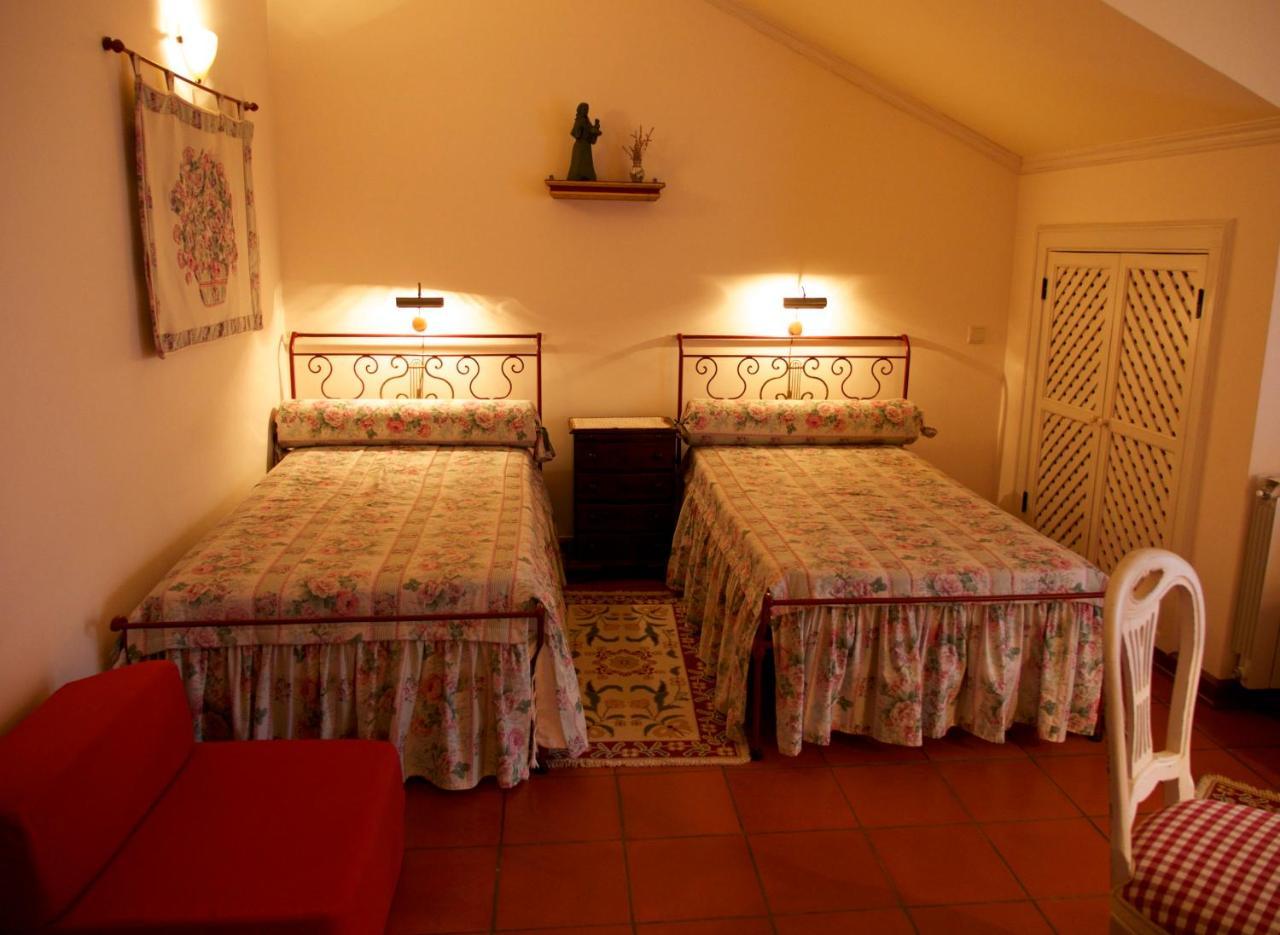 Casa Dos Arrabidos Guest House Torres Novas Luaran gambar